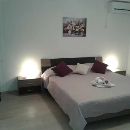Apartman 154 - 3 Bedroom Ilovik