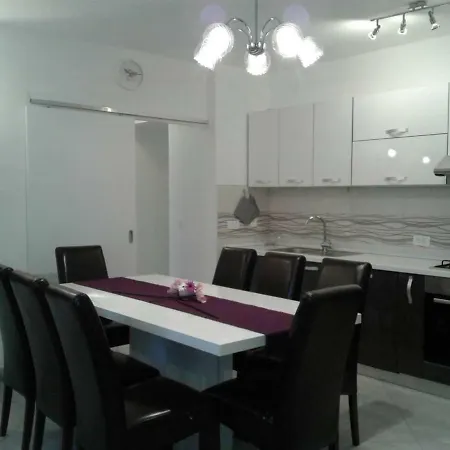 154 - 3 Bedroom