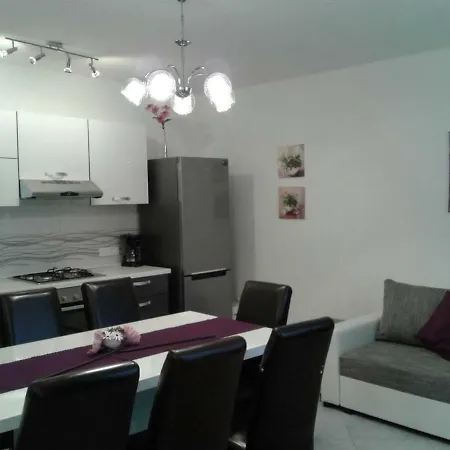 Apartman 154 - 3 Bedroom Ilovik
