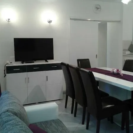 154 - 3 Bedroom Ilovik